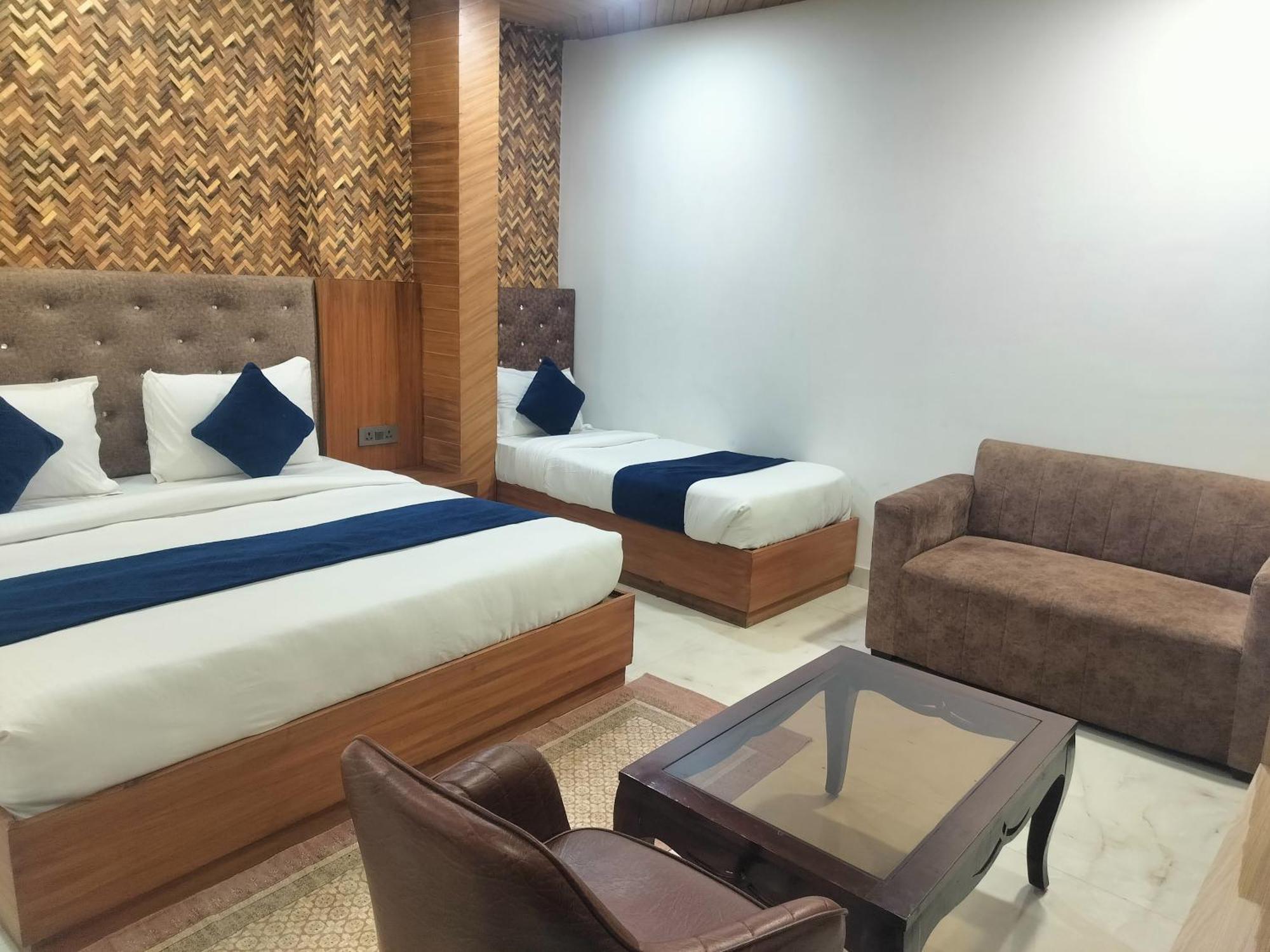 Hotel Lotus At Delhi Airport