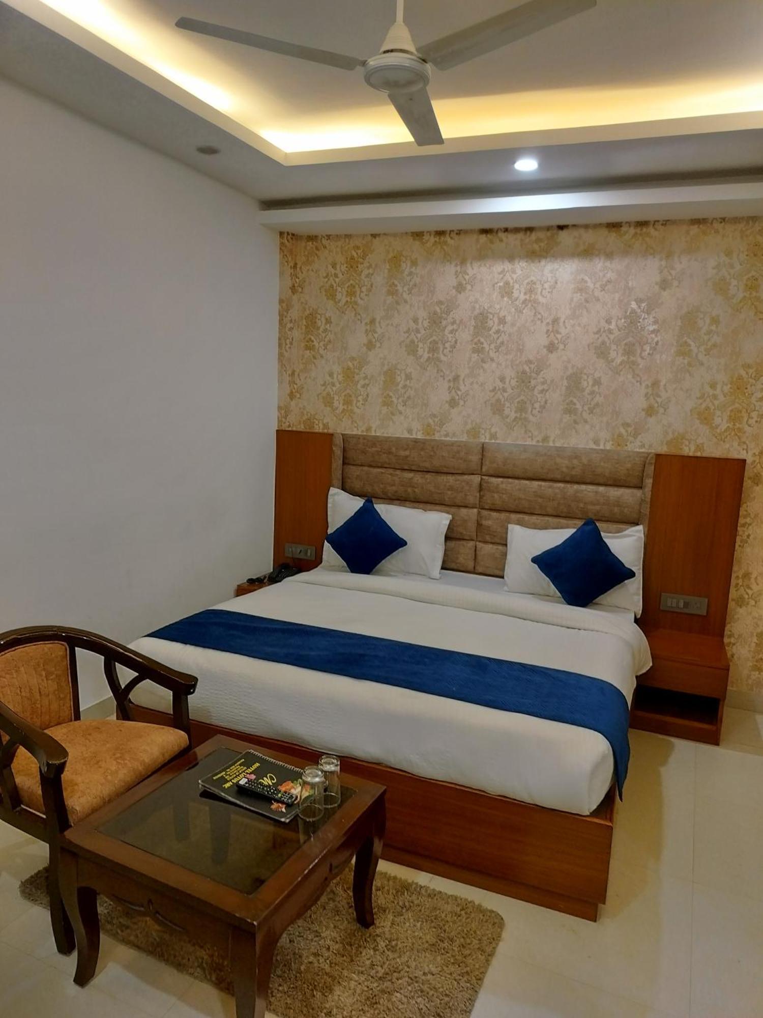 Hotel Lotus At Delhi Airport
