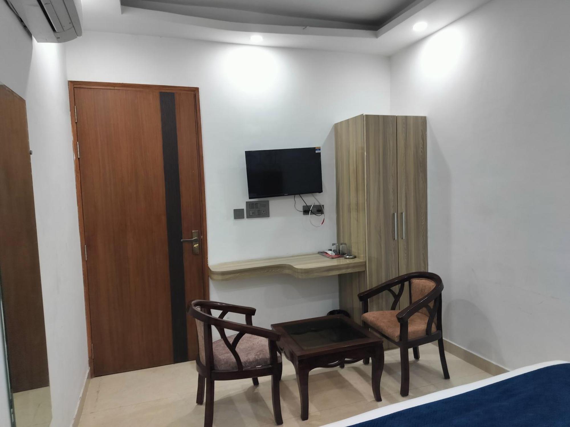 Hotel Lotus At Delhi Airport